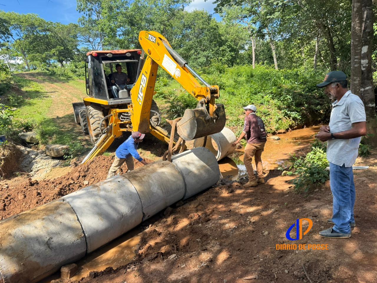Guarani de Goiás investe em obra para melhorar acesso no povoado Sapé