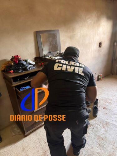 Polícia Civil apreende arma durante cumprimento de mandado em investigação de violência doméstica em Mambaí-GO