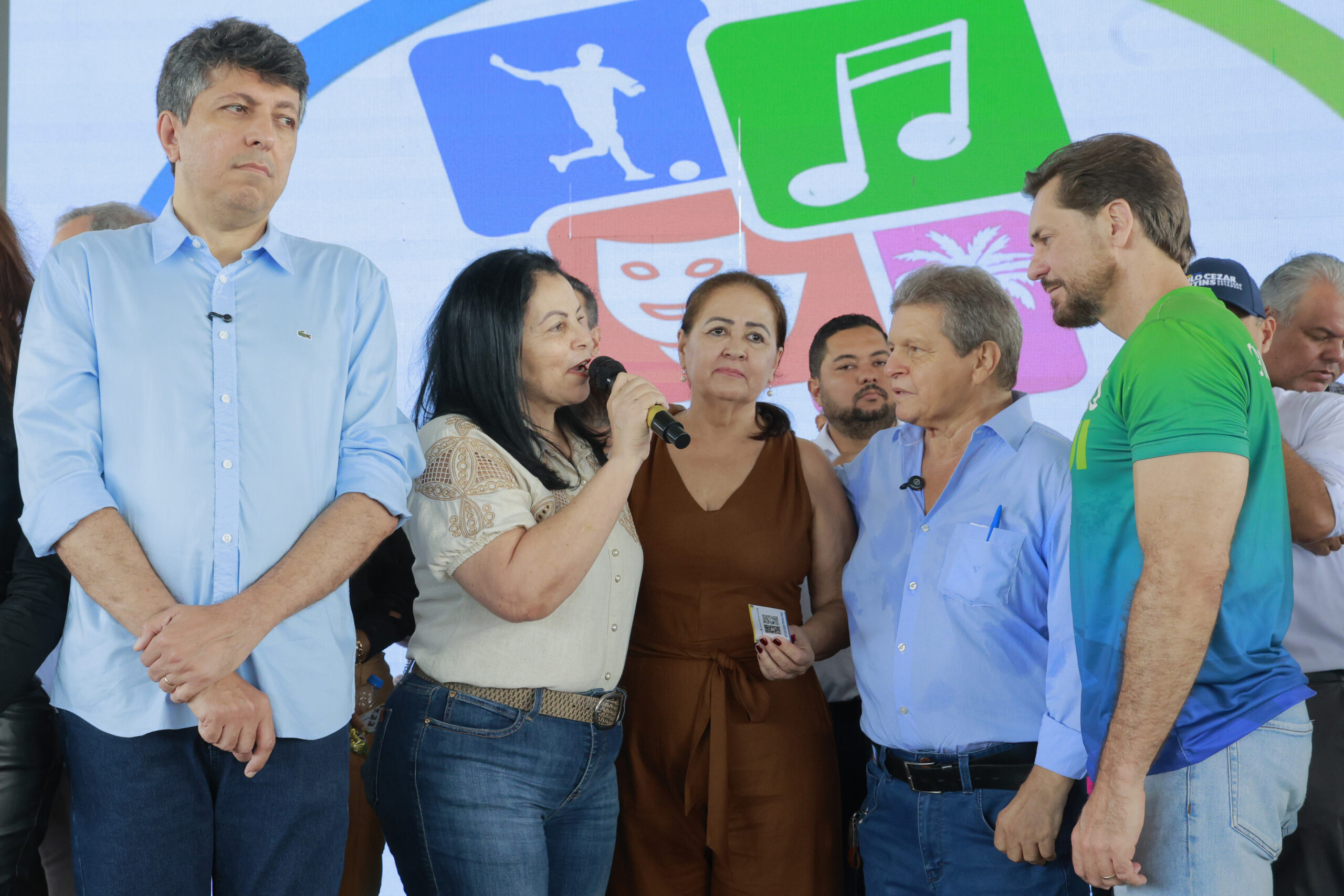 Alessandro Moreira participa de atendimentos gratuitos do programa ”Deputados Aqui” no Nordeste Goiano